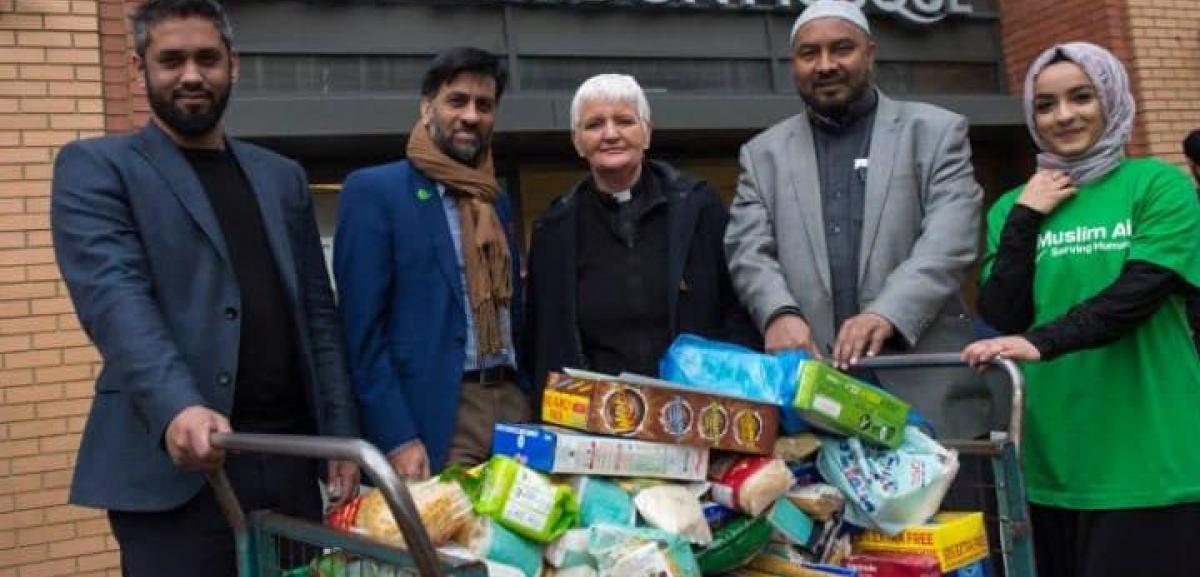 Christmas Charity: 10 Tonnes Donated to Homeless 1475