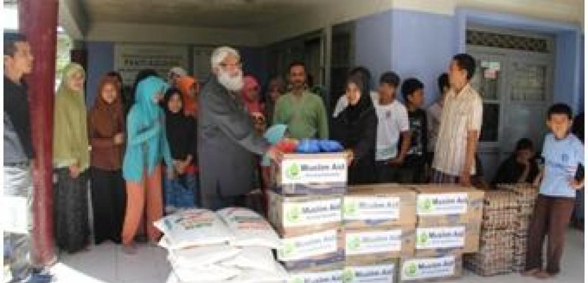 Muslim Aid Vice Chairman, Dr Suhaib Hasan visits Indonesia 1687