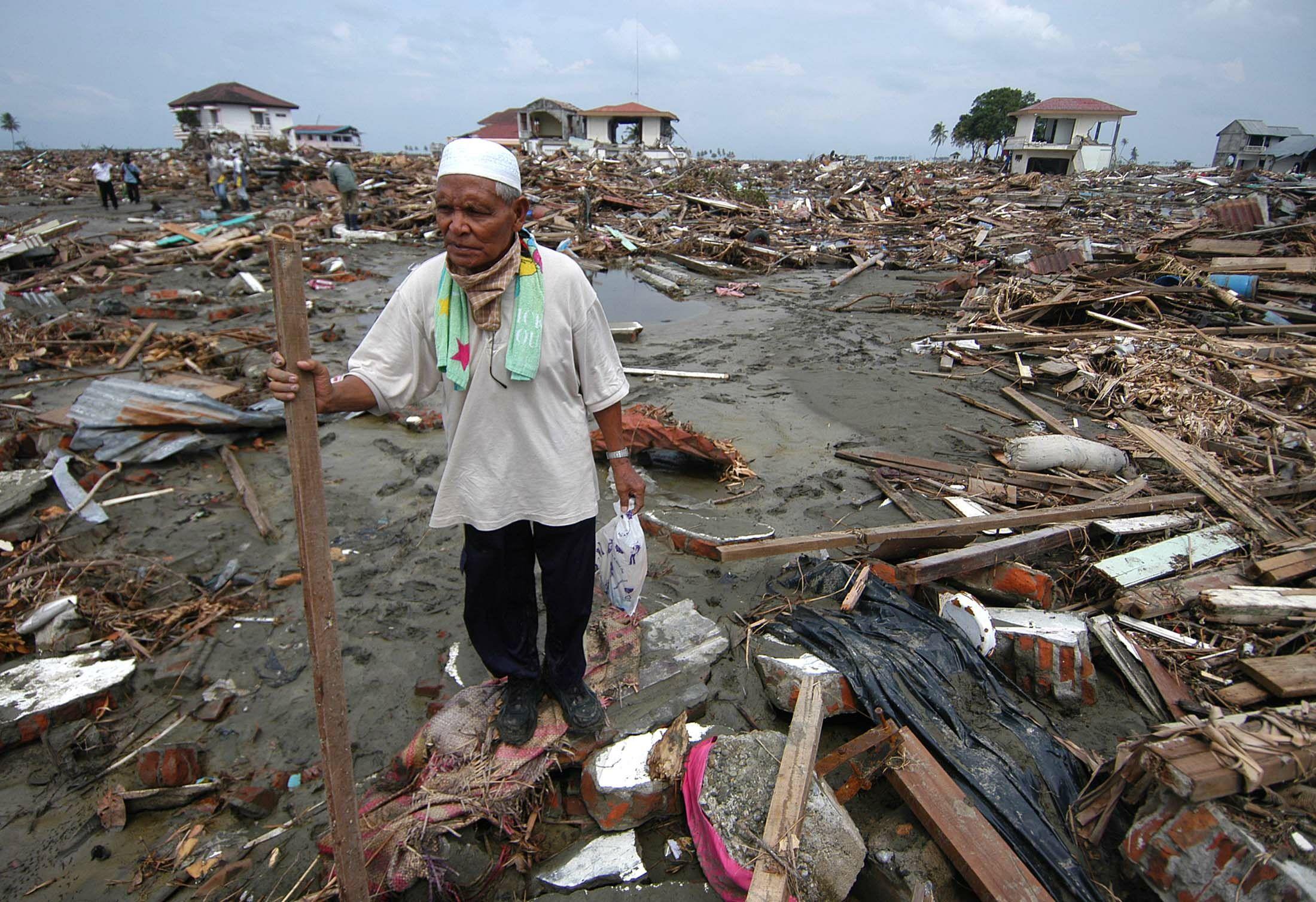  Indonesia Tsunami